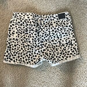 Black and white leopard print denim shorts American Eagle size 4